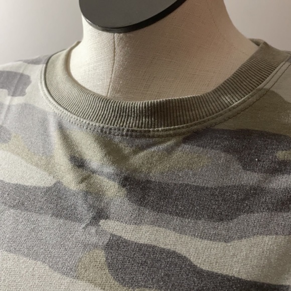 C&C California top woman’s neutral Gray Camo X357 Green Sz Small - Picture 4 of 6